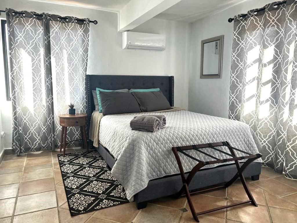 4 Bedroom Kikita Beach Villa Oceanfront W Pool Dorado Zewnętrze zdjęcie