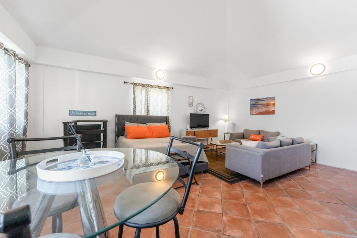 4 Bedroom Kikita Beach Villa Oceanfront W Pool Dorado Zewnętrze zdjęcie