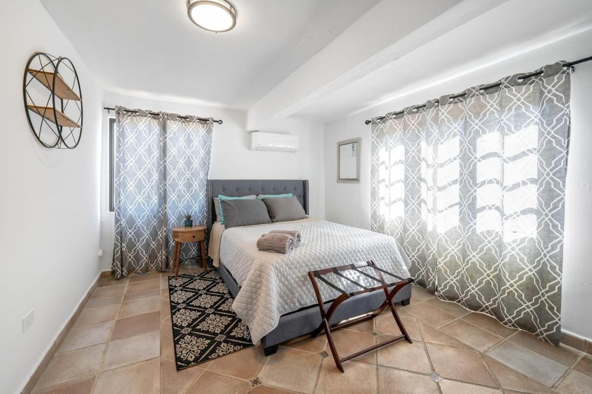 4 Bedroom Kikita Beach Villa Oceanfront W Pool Dorado Zewnętrze zdjęcie