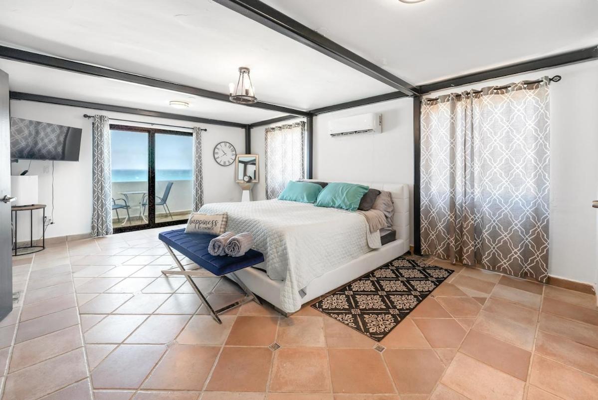 4 Bedroom Kikita Beach Villa Oceanfront W Pool Dorado Zewnętrze zdjęcie
