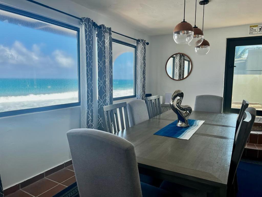 4 Bedroom Kikita Beach Villa Oceanfront W Pool Dorado Zewnętrze zdjęcie